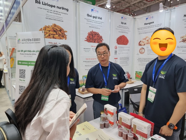 Trade exhibition meeting 3